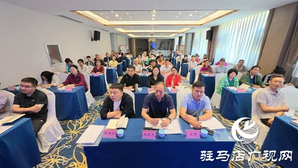 第八期體育公益培訓：駐馬店強化乒乓球裁判員業(yè)務提升參與省級賽事練兵