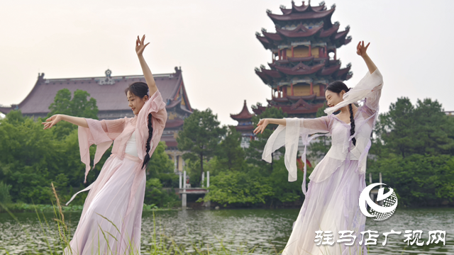 水袖翩躚織春光 雅韻流轉(zhuǎn)耀汝南