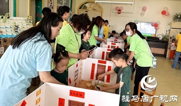 平輿縣第二幼兒園“我的節(jié)日我做主”親子游園活動(dòng)：雙節(jié)同慶，共促成長    
