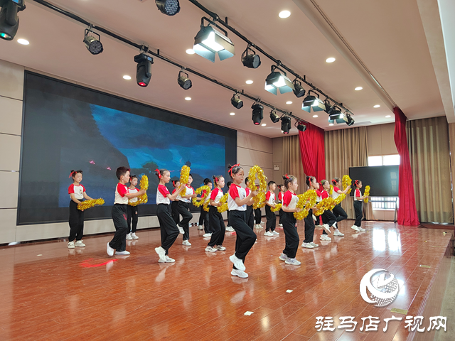 駐馬店市第二十四小學(xué)開源校區(qū)：文化節(jié)里過“六一” 社團展演秀風(fēng)采