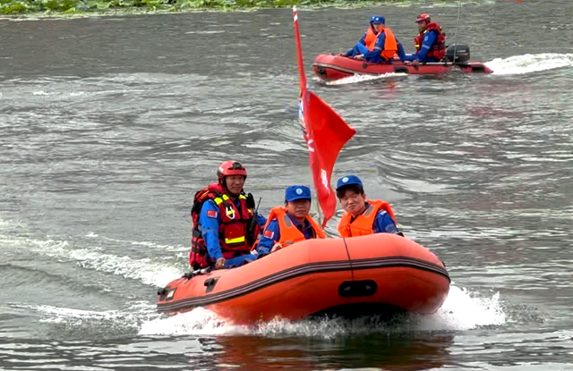 駐馬店警民聯(lián)合開展防災(zāi)減災(zāi)綜合演練