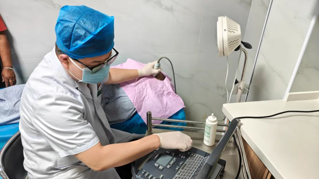 鄭州大學(xué)附屬腦病醫(yī)院（駐馬店市第二人民醫(yī)院）成功幫助71歲大爺解決多年頑固性頭痛