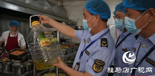 泌陽縣開展高考前食品安全專項(xiàng)檢查行動(dòng)