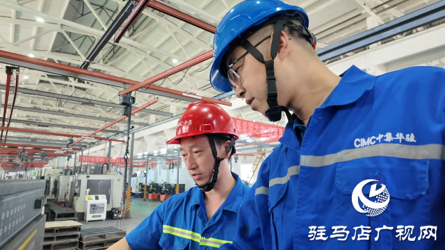 全國勞動模范鐘源：匠心獨具淬火成鋼 星光成炬綻耀輝煌