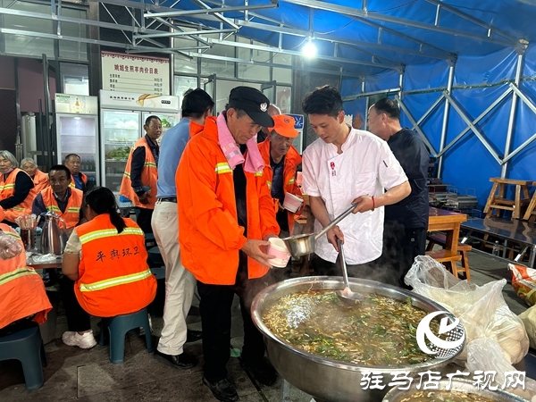 平輿縣政協(xié)委員姚林燕：情暖端午 致敬城市守護(hù)者