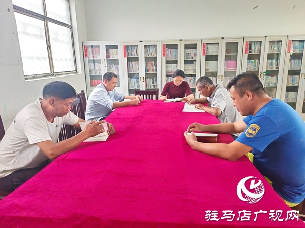 平輿縣萬(wàn)金店鎮(zhèn)：農(nóng)家書(shū)屋點(diǎn)亮文明新風(fēng)