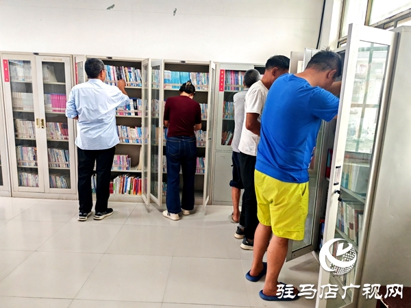 平輿縣萬(wàn)金店鎮(zhèn)：農(nóng)家書(shū)屋點(diǎn)亮文明新風(fēng)