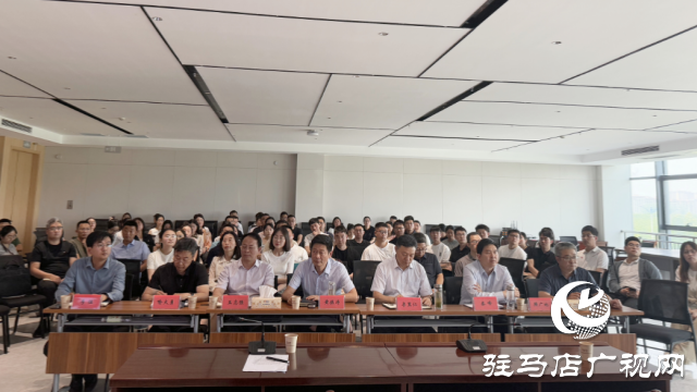 市豫資公司舉辦“豫青講習(xí)所”開班儀式暨第一課交流研討會