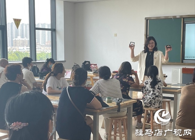 中原銀行駐馬店分行舉行金融知識(shí)宣傳暨手工DIY活動(dòng)