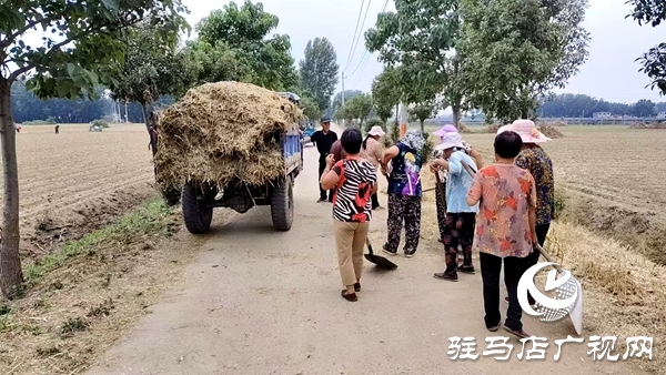 平輿縣廟灣鎮(zhèn)：秸稈清運(yùn)在行動(dòng) 人居環(huán)境再提升