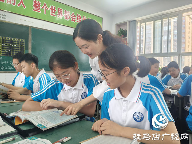 “育”見(jiàn)未來(lái)·名師風(fēng)采丨尹亞亞：深耕教壇淬匠心 省賽奪魁展風(fēng)華