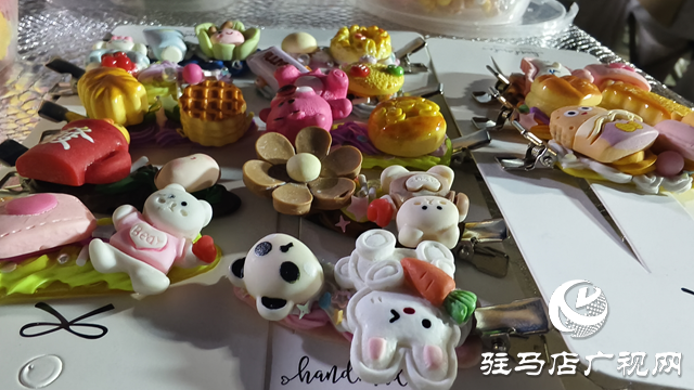 奶油膠發(fā)夾：新手友好的時尚DIY新寵來襲