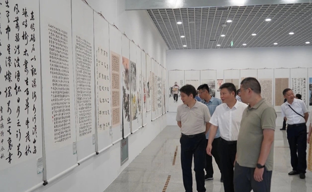 駐馬店市域工人文化宮聯(lián)盟書畫巡展正陽(yáng)站啟動(dòng)儀式舉行