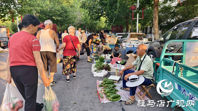 秤桿揚起的人間煙火 駐馬店濱河路大集詮釋滾燙生活氣息