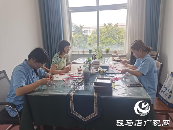 非遺之光，薪火相傳——駐馬店幼專學前教育學院暑期“三下鄉(xiāng)”社會實踐活動紀實