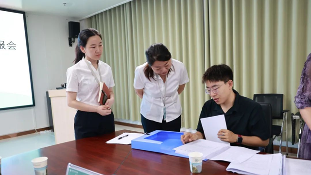  駐馬店市中心醫(yī)院迎接省消除艾梅乙母嬰傳播工作質(zhì)量評(píng)估