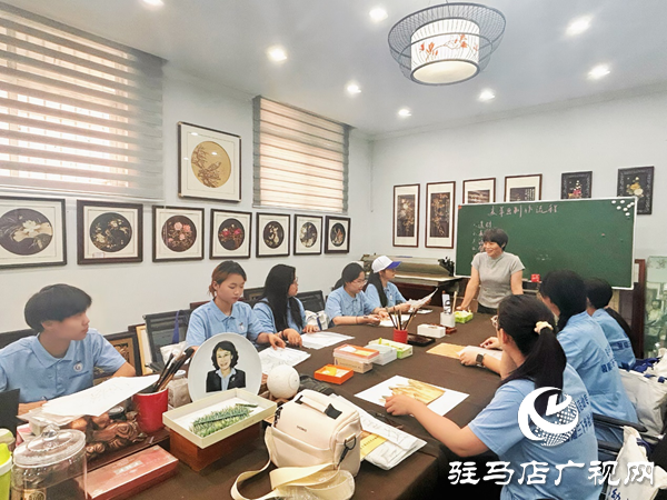 非遺之光，薪火相傳——駐馬店幼專學前教育學院暑期“三下鄉(xiāng)”社會實踐活動紀實