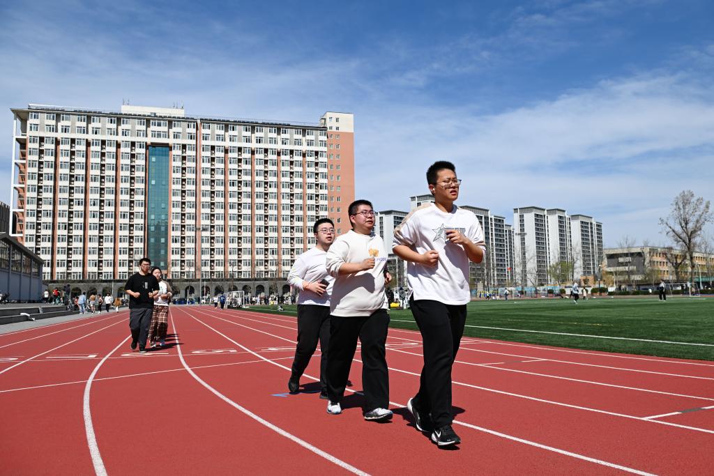 追光丨準(zhǔn)考證別扔！小心損失“一個(gè)億”