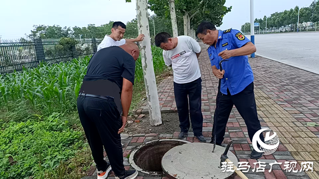 確山縣住建局：高效整治城區(qū)積水點(diǎn)位
