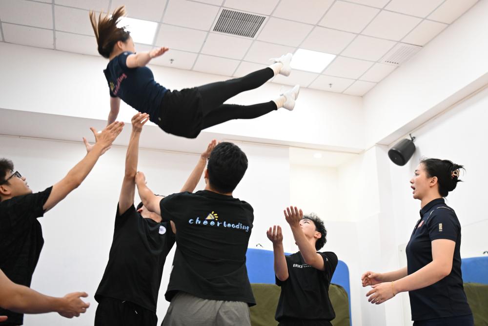 追光丨準(zhǔn)考證別扔！小心損失“一個(gè)億”
