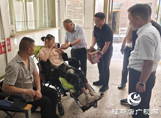 中國殘聯(lián)副主席張銀良深入平輿縣調研重度殘疾人托養(yǎng)工作