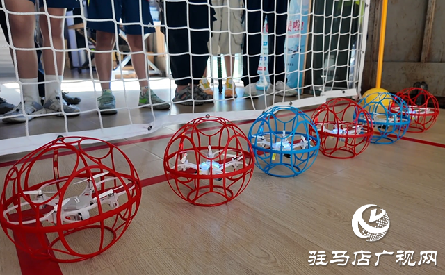 暑假無(wú)人機(jī)足球熱：科技與體育的奇妙碰撞