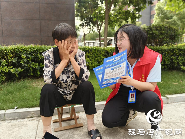 駐馬店移動(dòng)公司開(kāi)展黨員志愿者反詐宣傳進(jìn)社區(qū)活動(dòng)