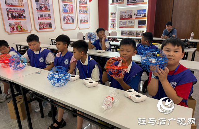 駐馬店市舉行第八屆青少年機器人競賽