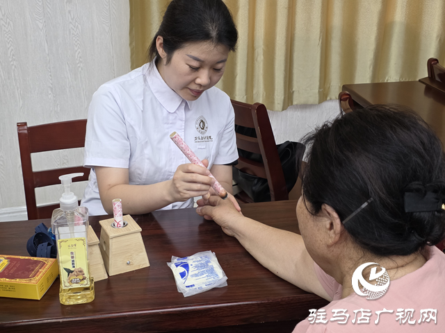 中醫(yī)藥講座義診進機關(guān) 為老干部送上健康關(guān)懷