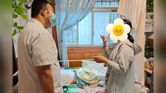  白衣步履叩響健康之門——駐馬店市第二中醫(yī)院上門診療，守護銀齡安康