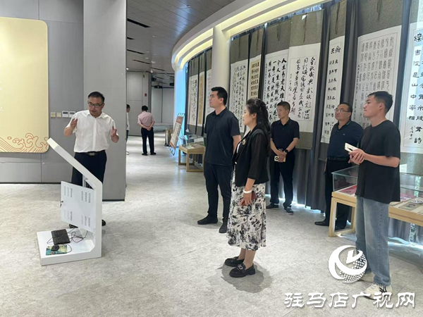 光明日報記者調(diào)研平輿縣新時代文明實(shí)踐中心 點(diǎn)贊文明實(shí)踐工作成效 