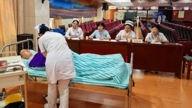  駐馬店市中醫(yī)院2025年中醫(yī)藥護理崗位技能競賽圓滿落幕