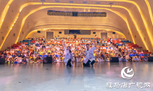 駐馬店市科技館“科學(xué)表演秀”首演圓滿落幕
