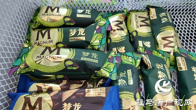 高溫催熱“清涼經(jīng)濟(jì)”，平價雪糕成年輕人新寵