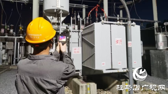 國網(wǎng)平輿縣供電公司：加強線路設(shè)備巡查 全力以赴保供電 ?