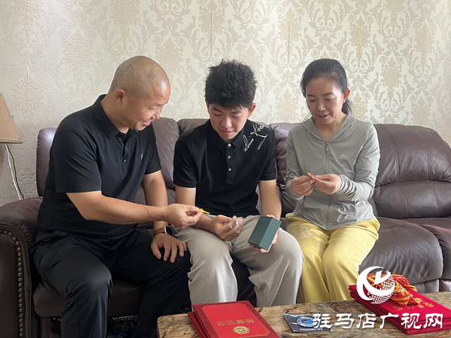 駐馬店學(xué)子胡恩祈圓飛行夢 攜夢翱翔報(bào)家國