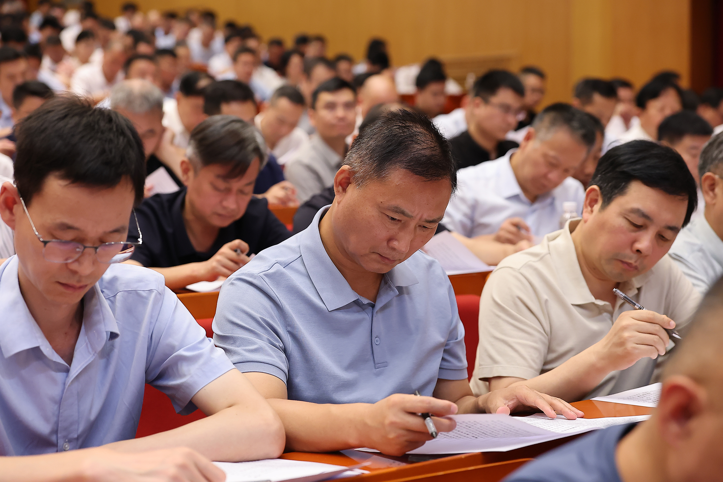 豫政快報(bào) | 企業(yè)給廳局打分？這場大會(huì)有看點(diǎn)！