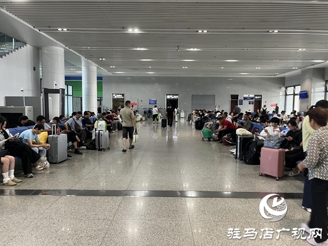 暑運過半 駐馬店車務(wù)段運輸平穩(wěn)有序