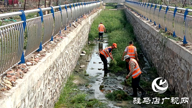 備戰(zhàn)汛期！確山縣住建局展開明溝暗渠疏挖清淤行動(dòng)