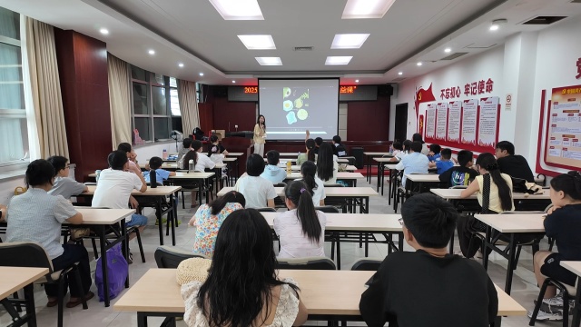 駐馬店市總工會(huì)舉行“美生活”職工親子活動(dòng)