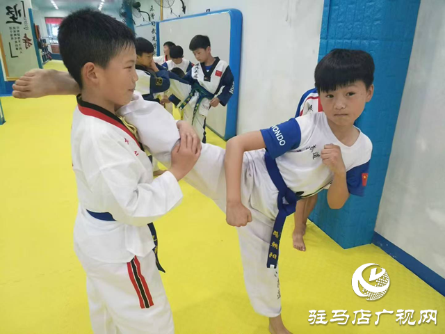 跆拳道少年路朝陽“踢”進武漢體育學院