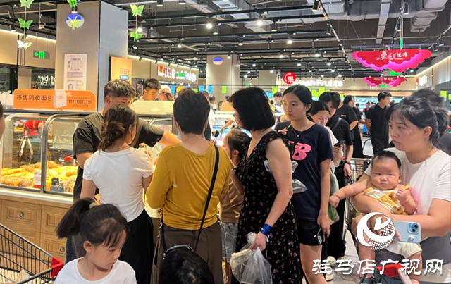 “晚8點(diǎn)經(jīng)濟(jì)”升溫：錯(cuò)峰購(gòu)實(shí)惠 消費(fèi)更理性
