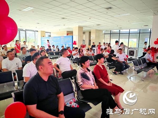 平輿縣舉辦七夕集體頒證活動 文明婚俗新風尚浸潤人心  。