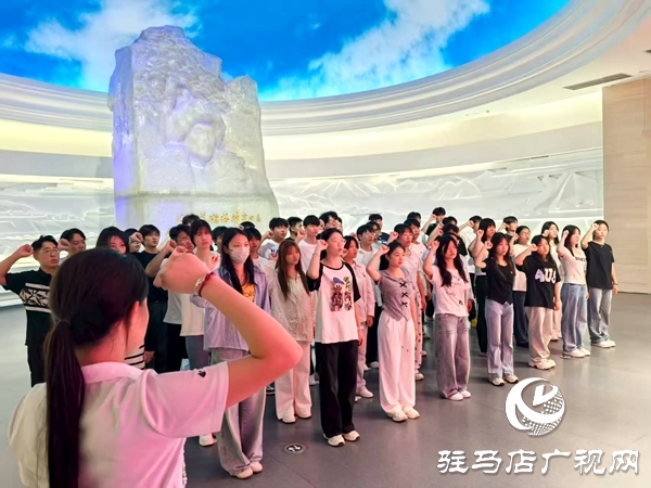 駐馬店技師學(xué)院開展“銘記抗戰(zhàn)歷史，傳承紅色基因”主題教育活動(dòng)