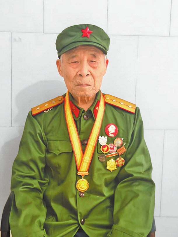 走近抗戰(zhàn)老兵 聆聽(tīng)烽火歲月