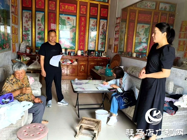 平輿縣民政局組織開展新申請(qǐng)農(nóng)村低保對(duì)象入戶核查工作