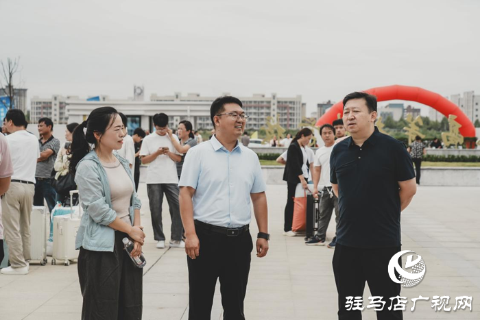 駐馬店幼兒師范高等?？茖W(xué)校喜迎2025級(jí)新生報(bào)到入學(xué)