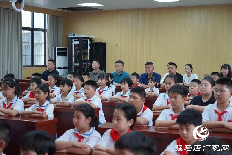 開學(xué)第一課丨平輿縣人民法院這場校園普法直播 “未”你而來