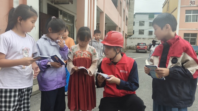 國網(wǎng)新蔡縣供電公司開展“開學(xué)安全第一課”活動(dòng) 共筑校園用電安全防線