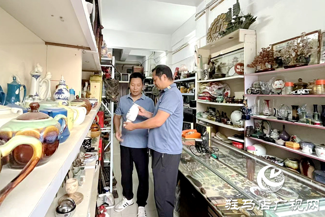 石磊：收藏老物件 講述“光陰故事”
